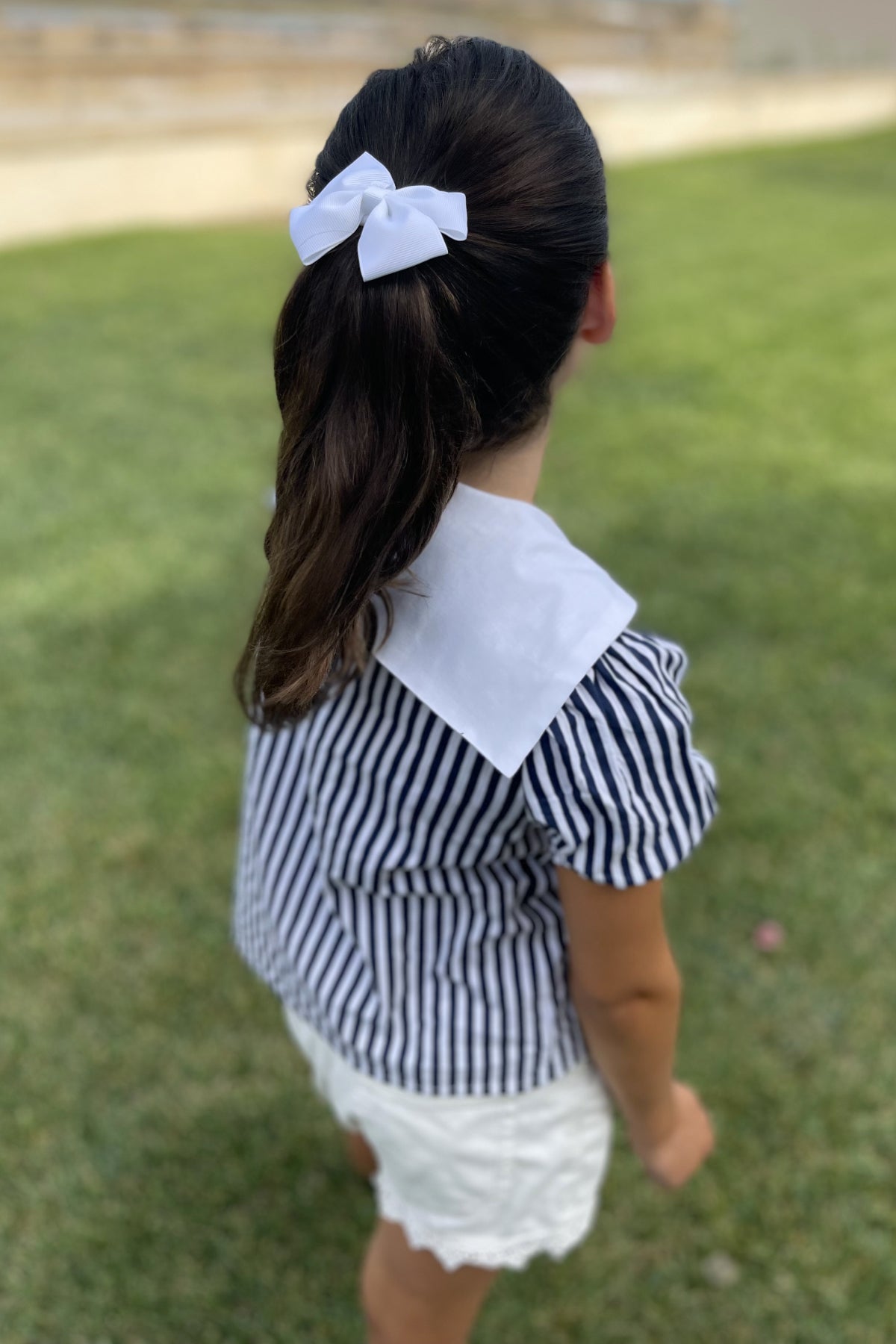 Medium Bow Hair Tie White